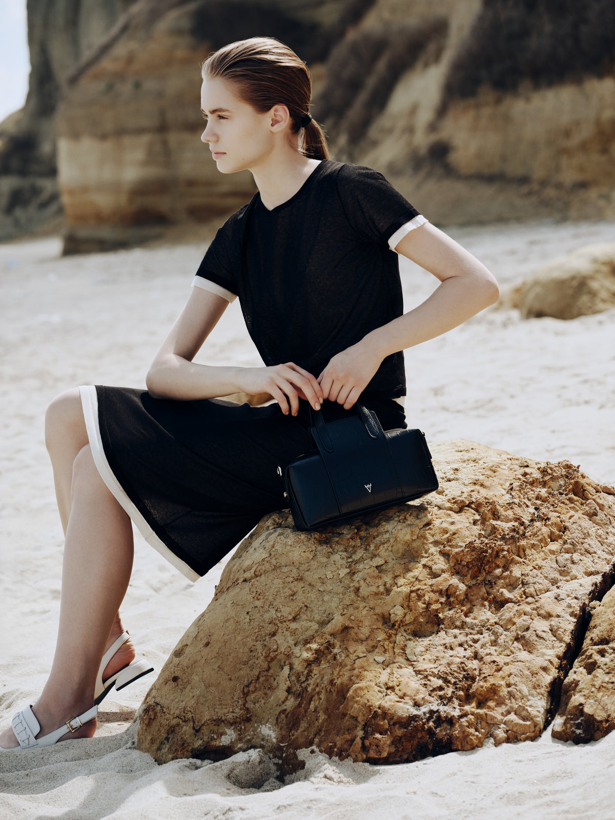 HiVa Atelier | Onsra Cylinder Crossbody Bag | Her Tarza Uygun Deri Aksesuarlar
