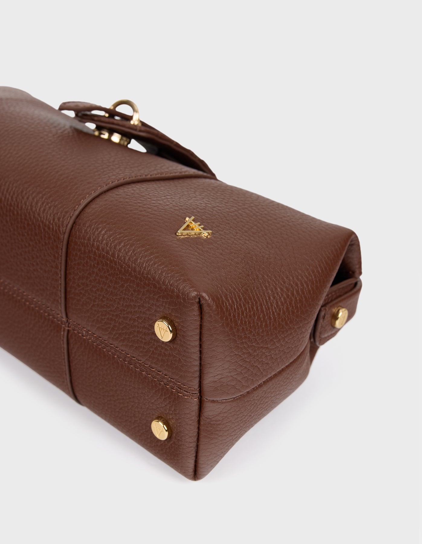 Hiva Atelier | Nubes Doctor Bag NUTSHELL | Her Tarza Uygun Deri Aksesuarlar