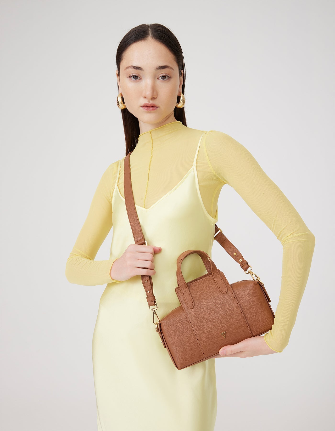 Onsra Cylinder Shoulder Bag