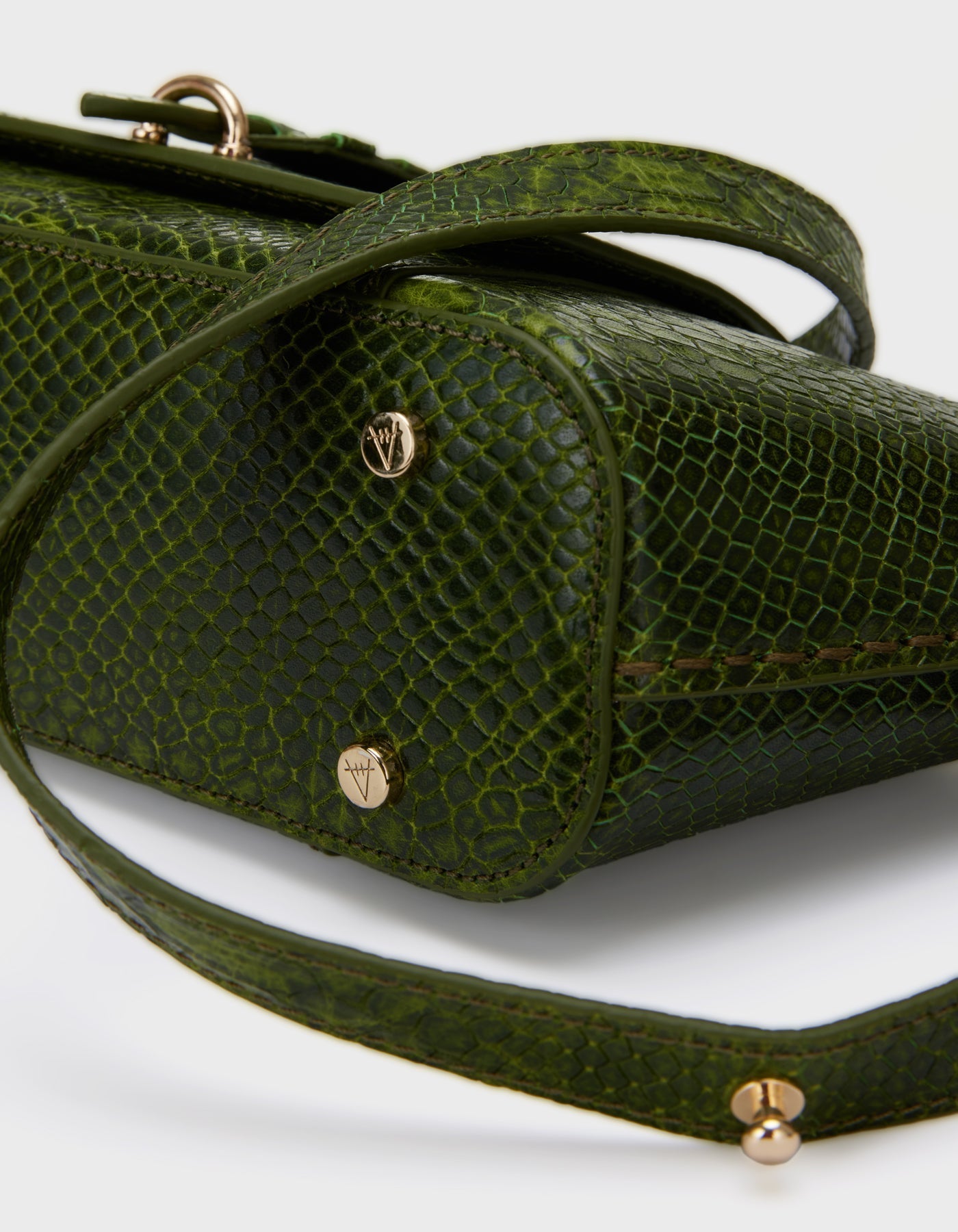 Navis Shoulder Bag