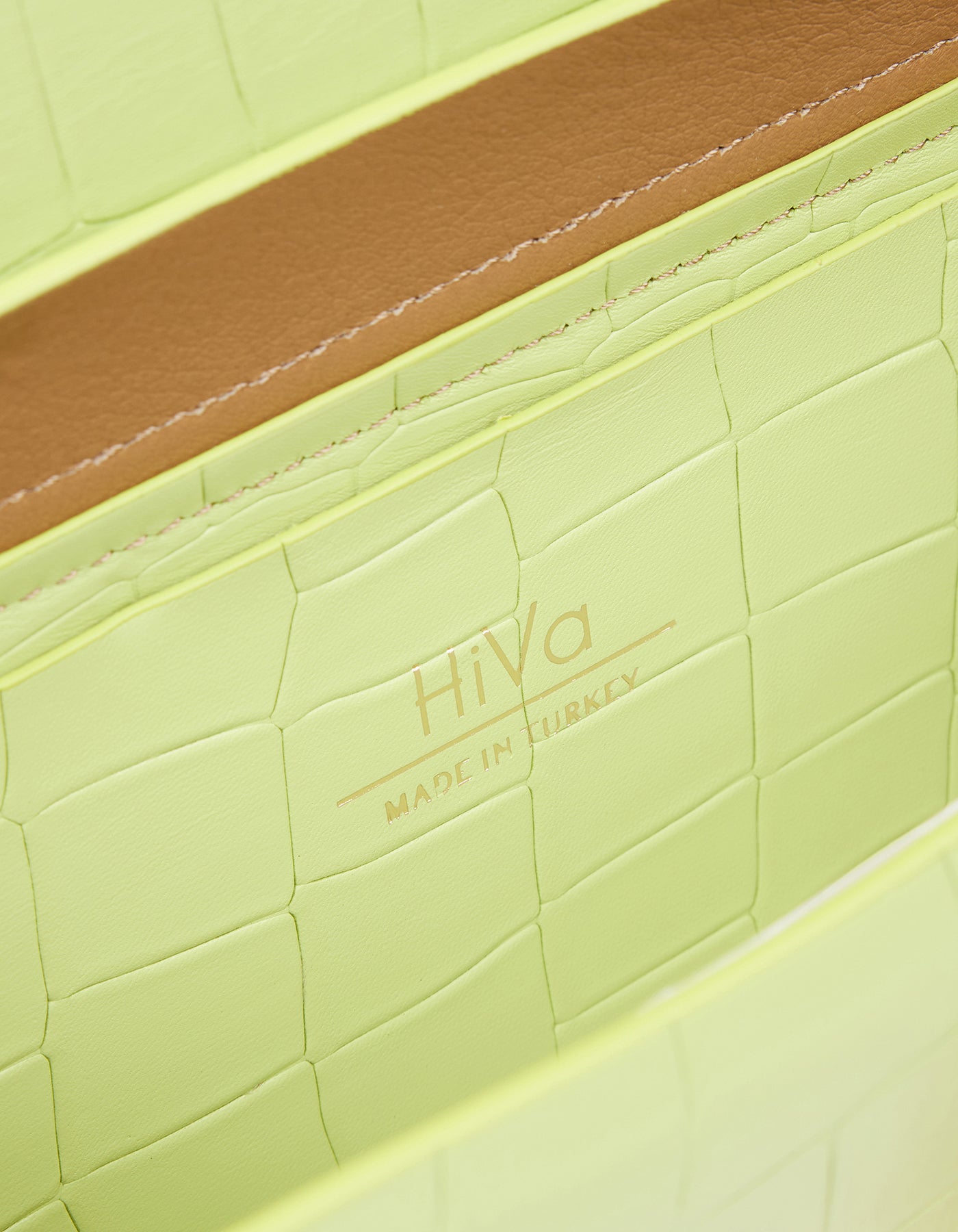 Hiva Atelier - Harmonia Shoulder Bag Croco Effect Apple