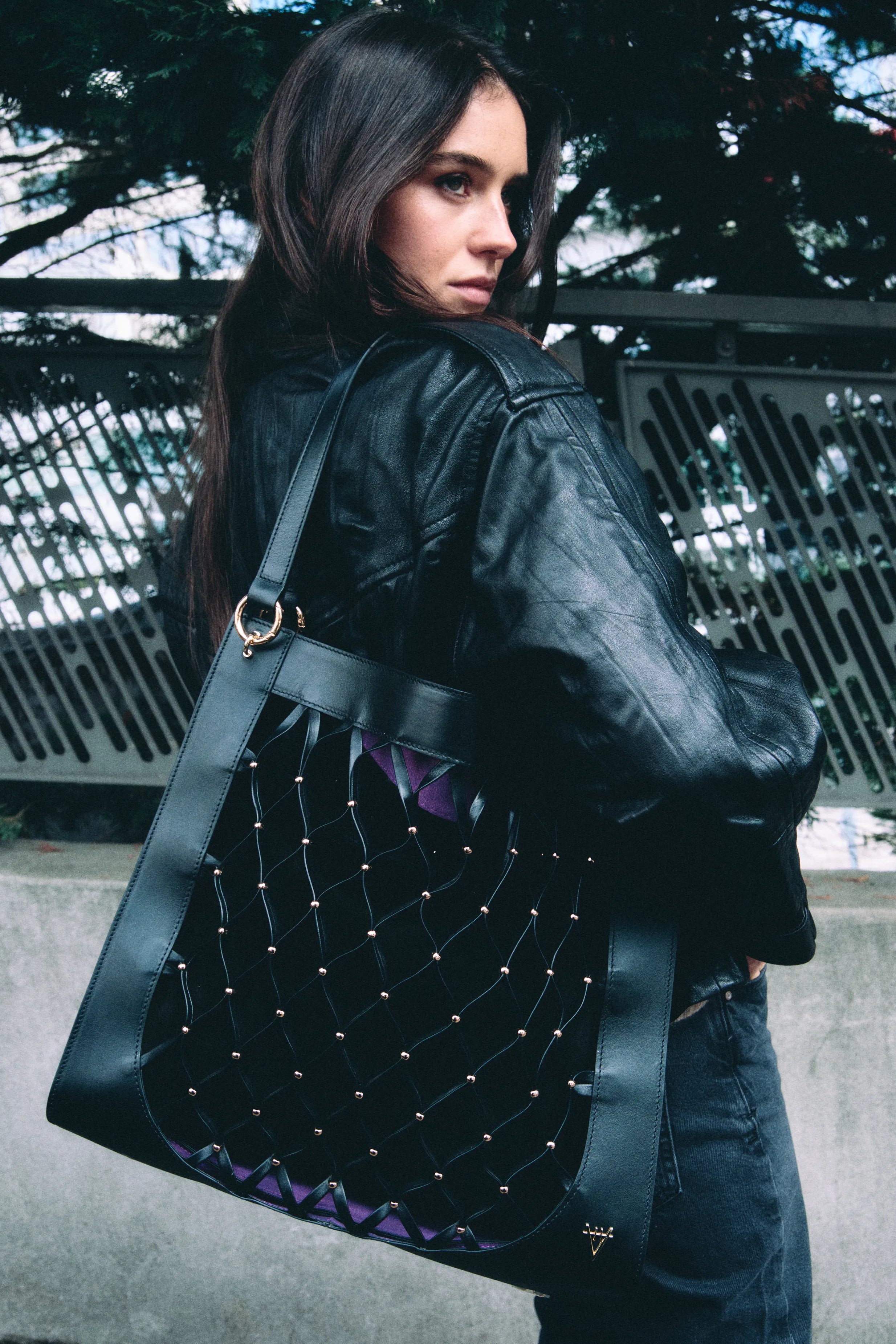 Altın Boncuk Detaylı Deri File Tote Çanta