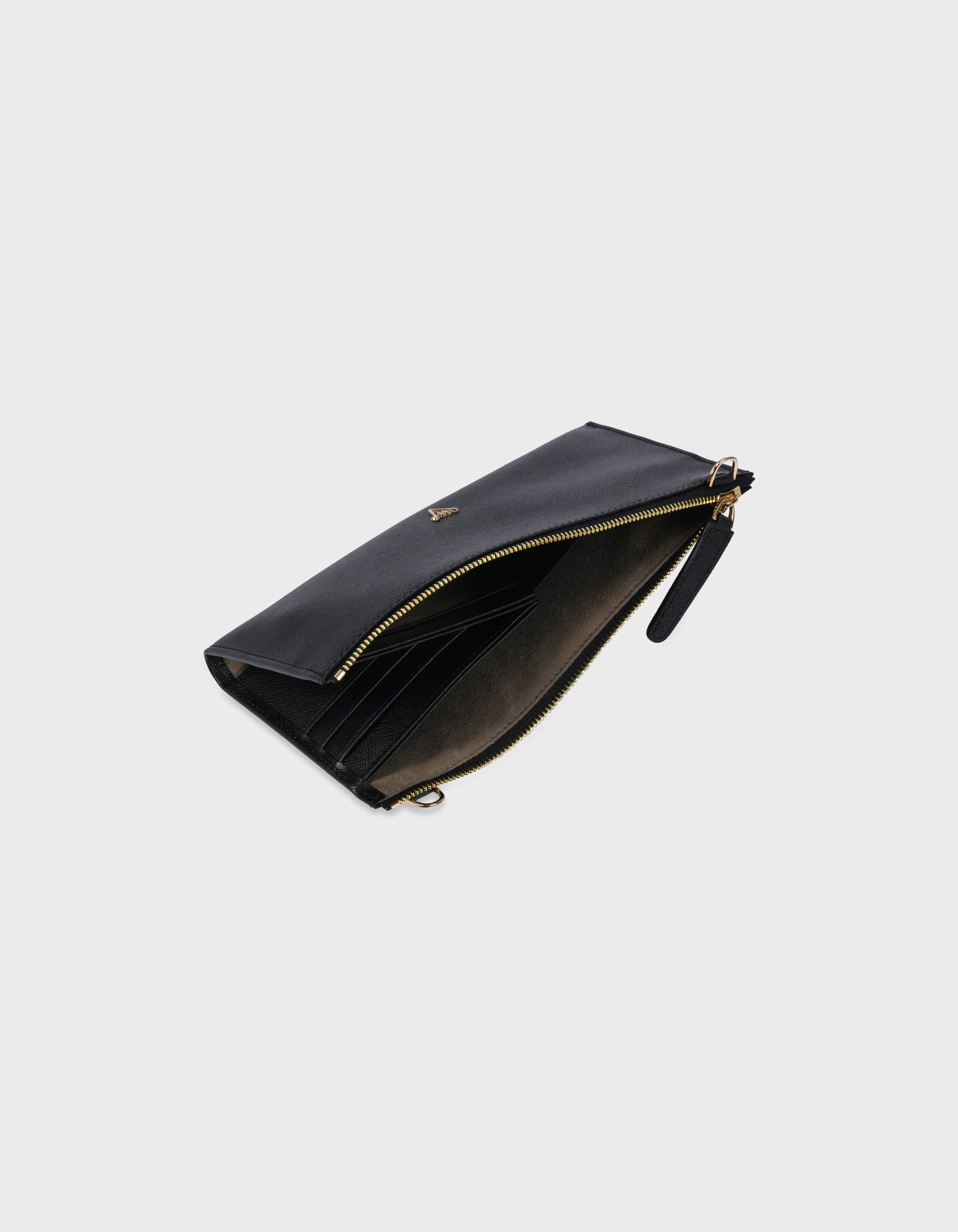 Omnia Chain Bag & Clutch