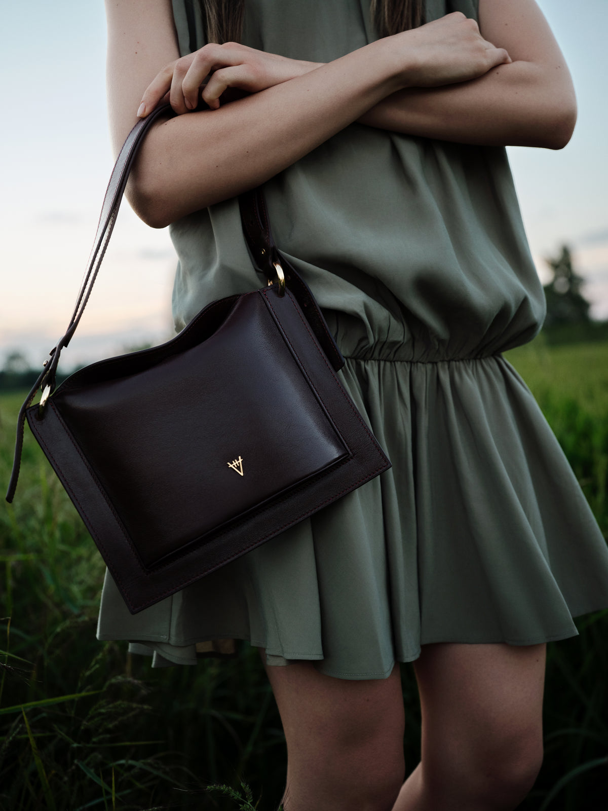 HiVa Atelier | Dalia Mini Sleek & Square Shoulder Bag | Her Tarza Uygun Deri Aksesuarlar