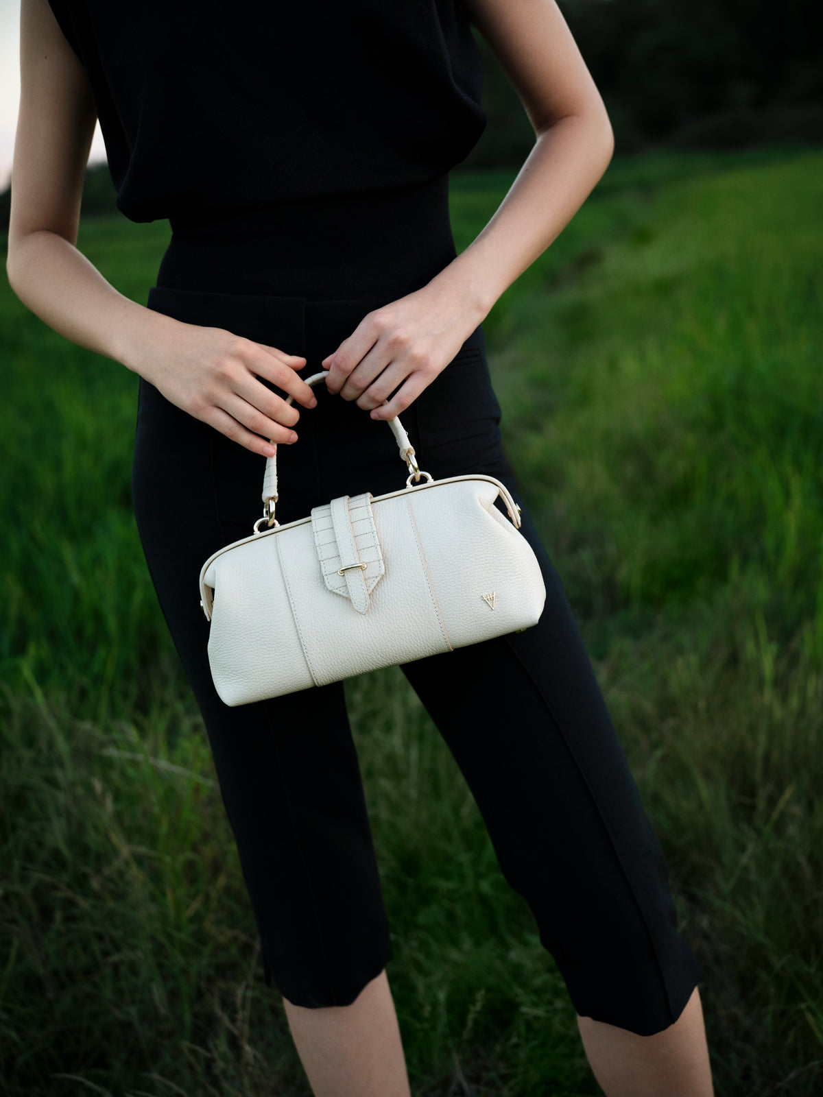 HiVa Atelier | Nubes Doctor Bag | Her Tarza Uygun Deri Aksesuarlar