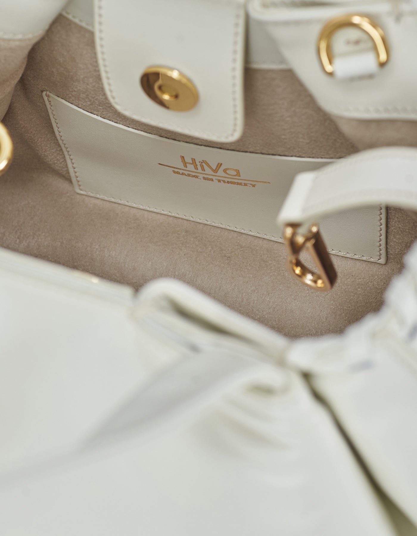 Hiva Atelier | Nubi Pedded Shoulder Bag Bone | Her Tarza Uygun Deri Aksesuarlar