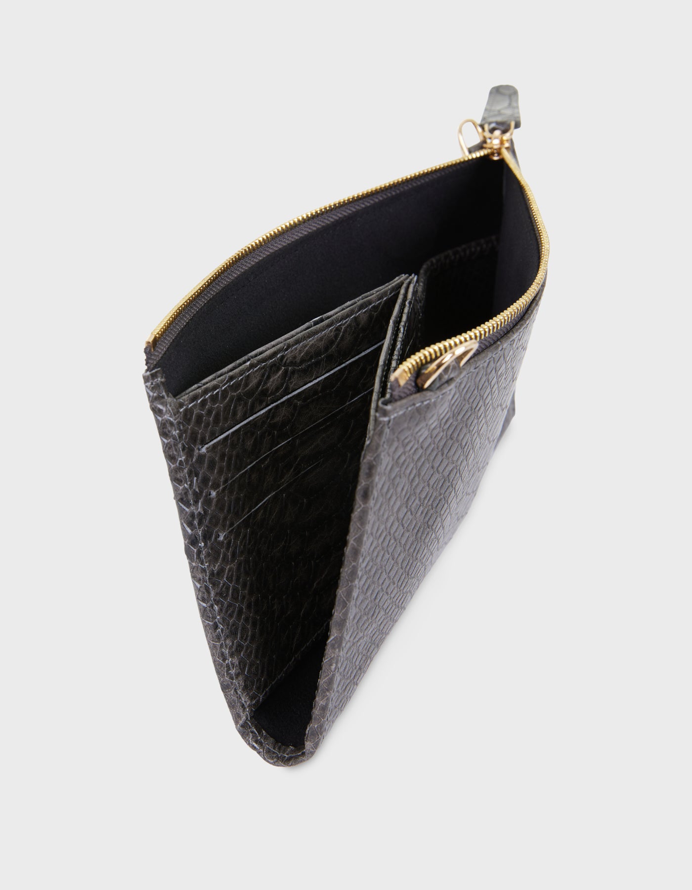 Omnia Clutch Bag